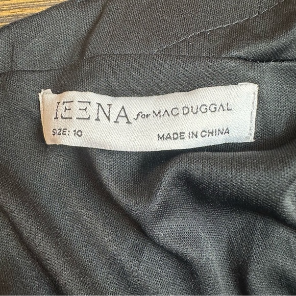 Mac Duggal NWT Ieena Plunge Neck High Slit Black Gown, size 10 - Picture 8 of 11